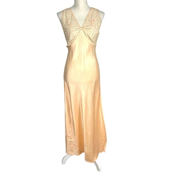 Vintage 40s Peach Floral Lace Bodice Sleeveless Full Length Nightgown Medium